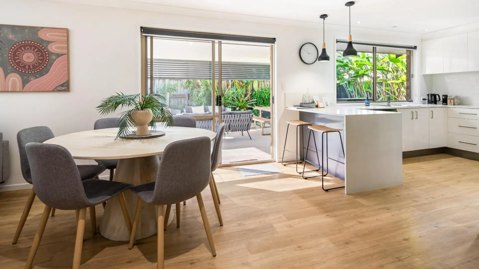 Sandy Dunes Retreat Pet-Friendly Wurtulla Home Kawana Waters Feriehus