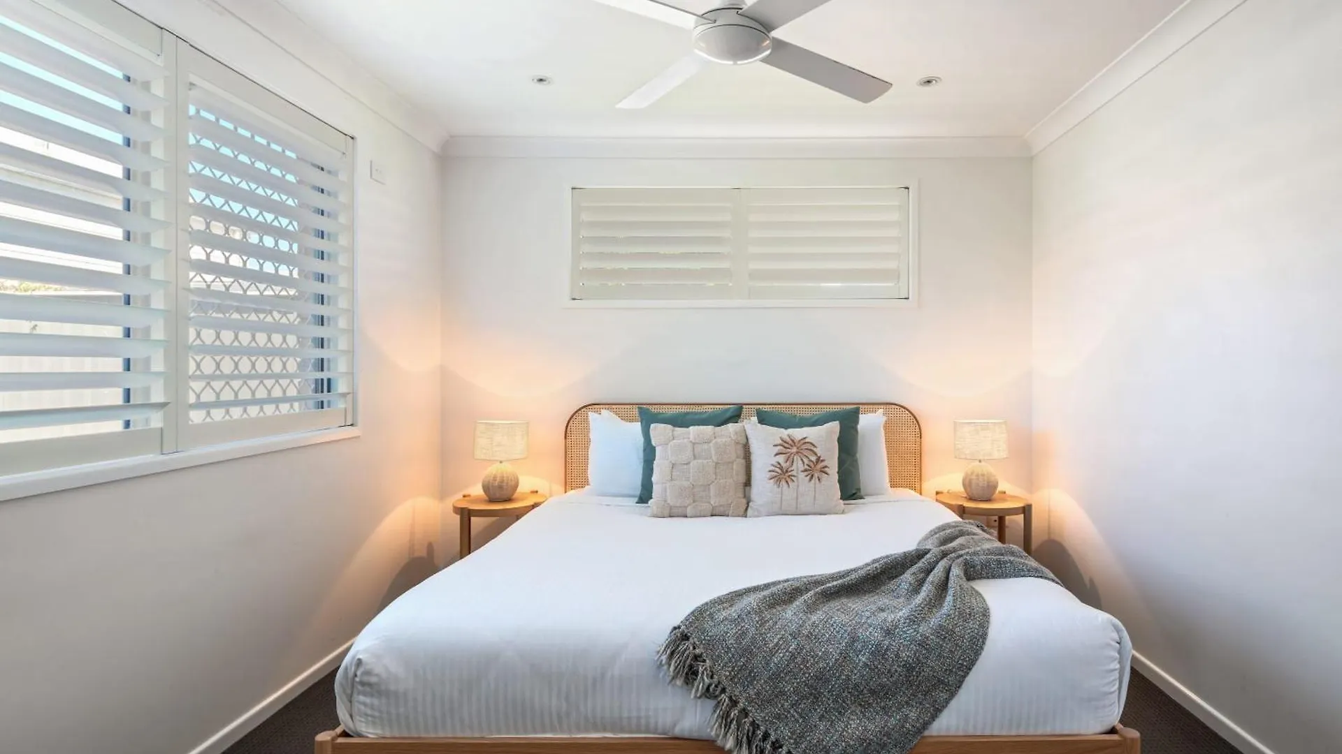 Sandy Dunes Retreat Pet-Friendly Wurtulla Home Kawana Waters